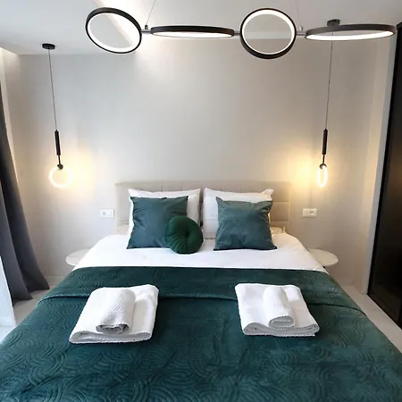 Apartman ^ Luxury Two Bed In Heart Of Portoroz, Slovenia ^ *