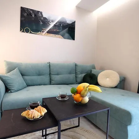 ^ Luxury Two Bed In Heart Of Portoroz, Slovenia ^ Portorož