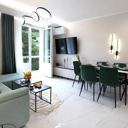 ^ Luxury Two Bed In Heart Of Portoroz, Slovenia ^ * Portorož