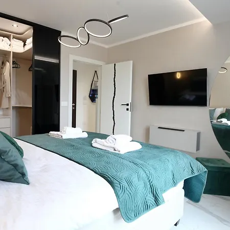 ^ Luxury Two Bed In Heart Of Portoroz, Slovenia ^