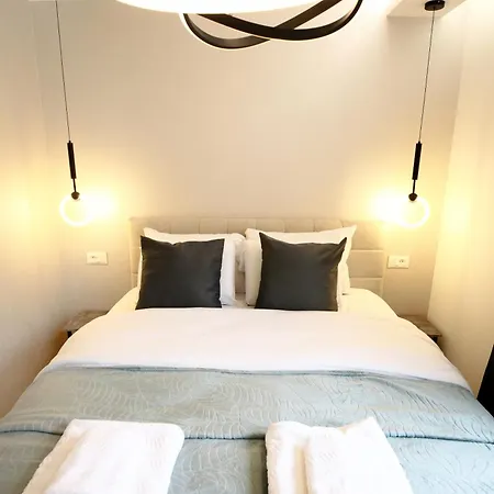 Apartmán ^ Luxury Two Bed In Heart Of Portoroz, Slovenia ^ *