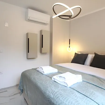 Apartman ^ Luxury Two Bed In Heart Of Portoroz, Slovenia ^