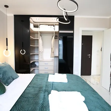 ^ Luxury Two Bed In Heart Of Portoroz, Slovenia ^ *